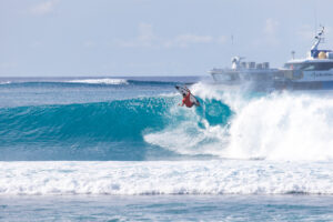 The_Opposite_Gaspard_Larsonneur_11